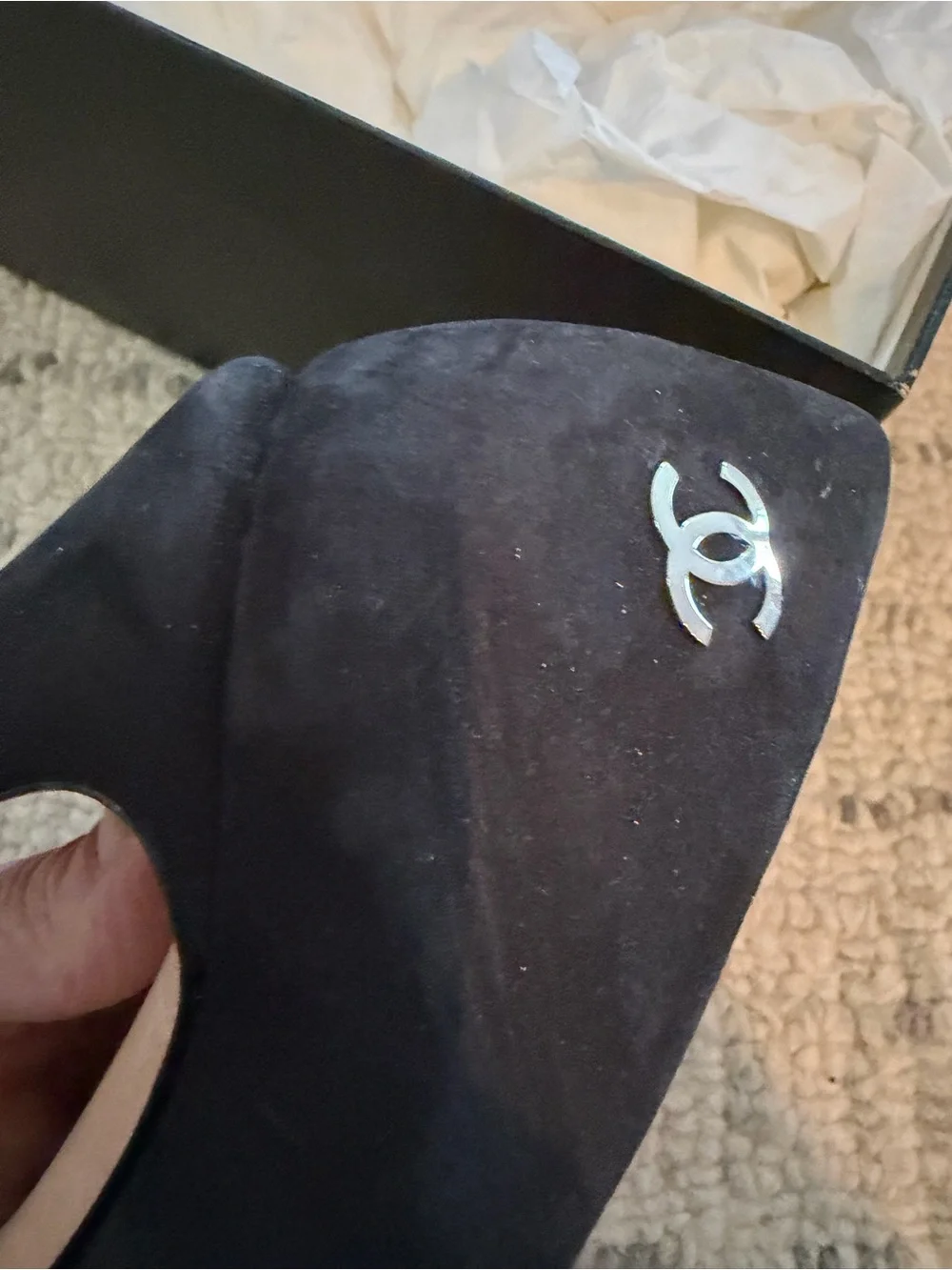 CHANEL Black Suede Classic Pump with Signature CC worn 1x Box included! EUC! - Picture 7 of 13